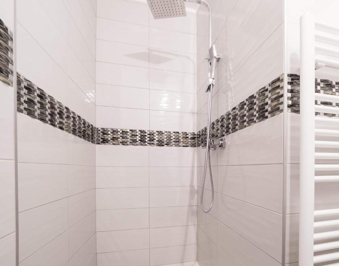 Executive Double Room With En-Suite In Guest House City Centre R4 Luxembourg Exterior photo